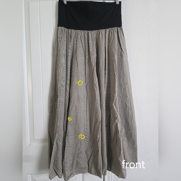 Solitaire Los Angeles Striped Skirt Size Medium - Picture 10 of 14